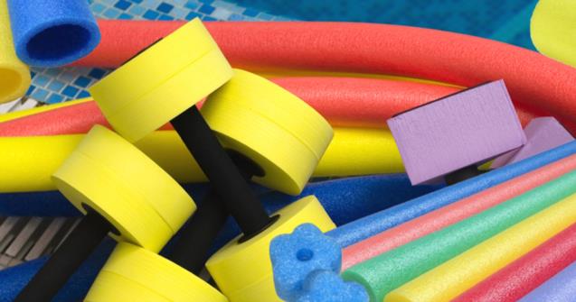 Make giant beads out of swimming pool noodles - Extra activities - Educatall