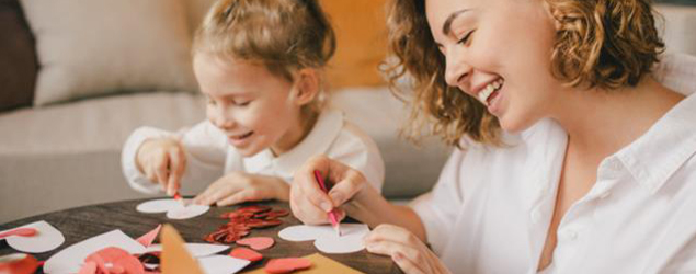 Valentine�s Day as a Tool for Social Learning