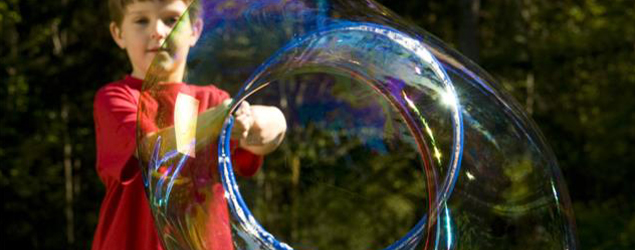 Giant bubbles