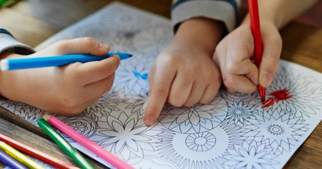 A giant mandala for a calming group activity - Arts and crafts - Educatall