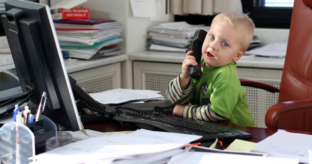 How a simple desk can encourage pre-reading skills - Extra activities - Educatall