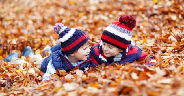 Playing outside during autumn - Extra activities - Educatall