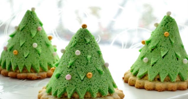  Sponge Xmas Tree - Arts and crafts - Educatall