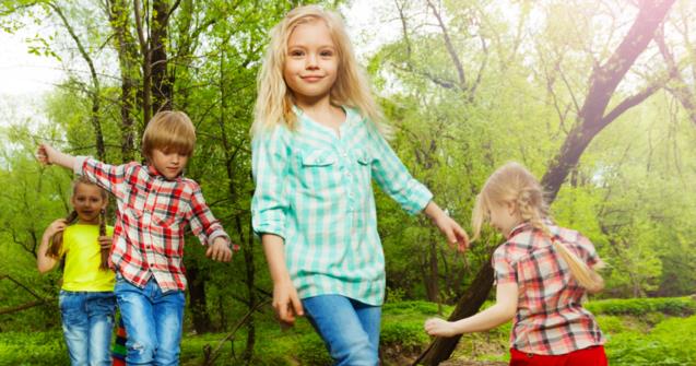 Teaching toddlers to walk safely as a group