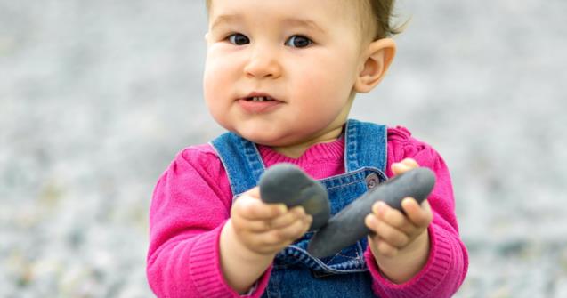 Use rocks to create a homemade memory game - Extra activities - Educatall